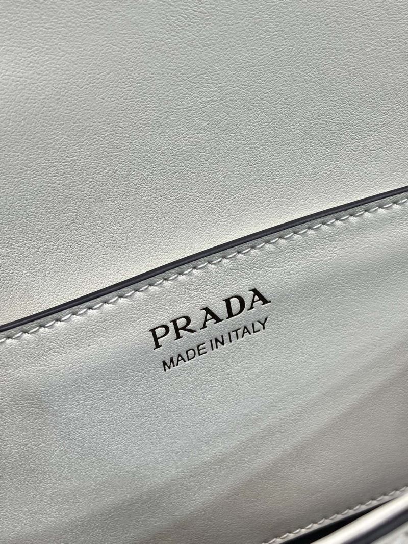Pra*a hobo bags